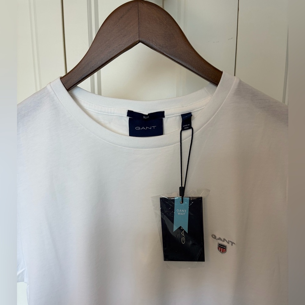 GANT Slim Fit - Classic White Short Sleeve Tee